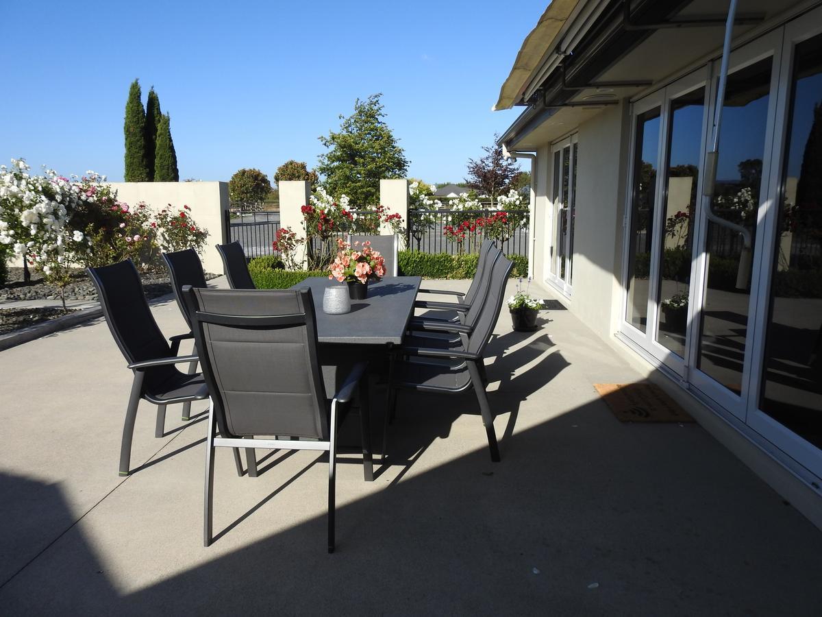 Grasslands Bed & Breakfast Cambridge Bagian luar foto
